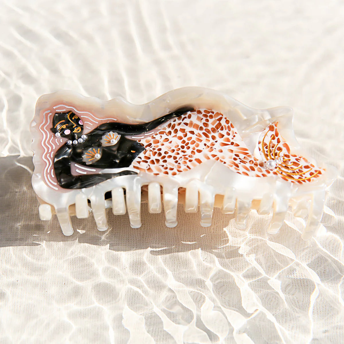 ADELLA HAIR CLAW