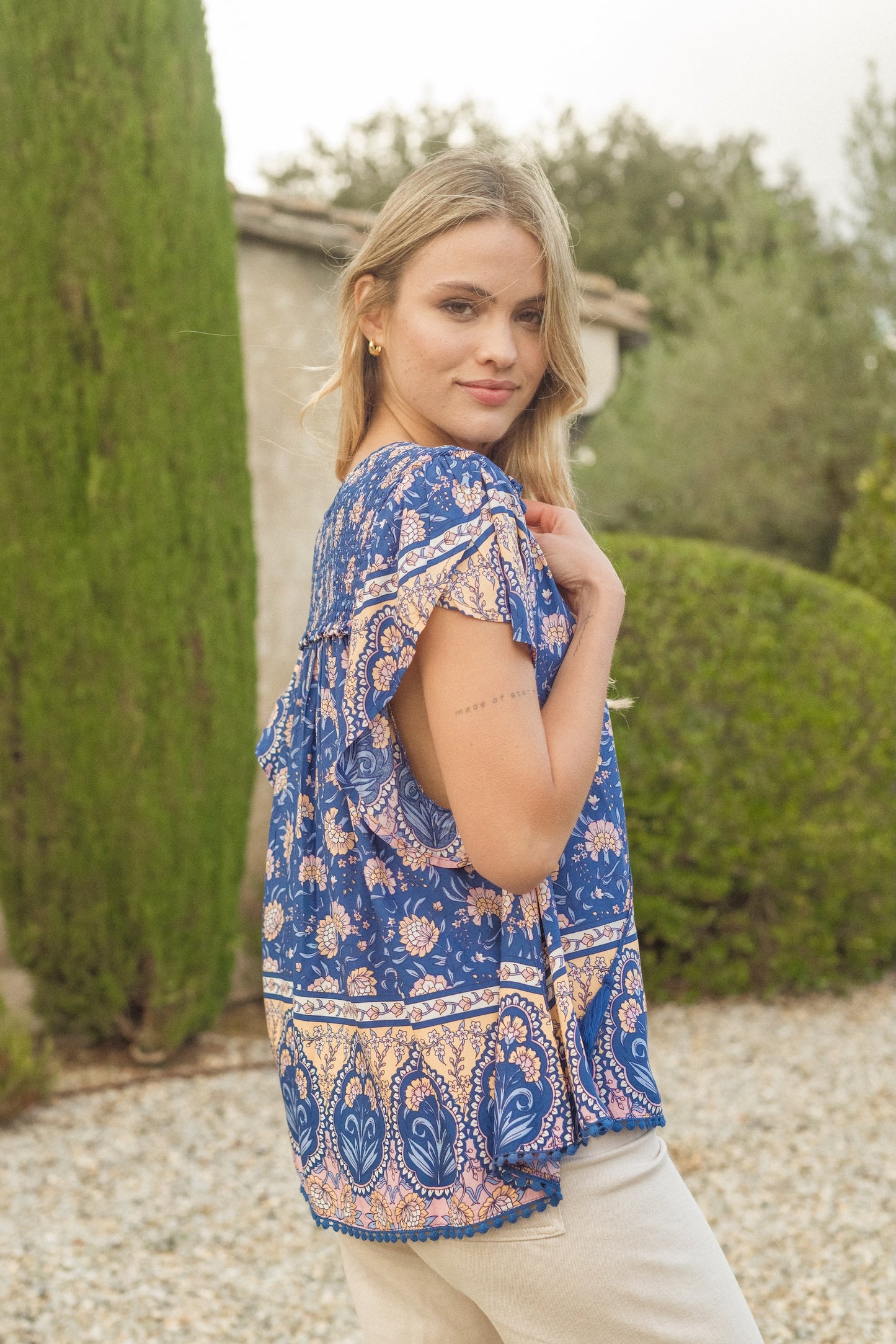 CAMELIA PRINT FISICO TOP