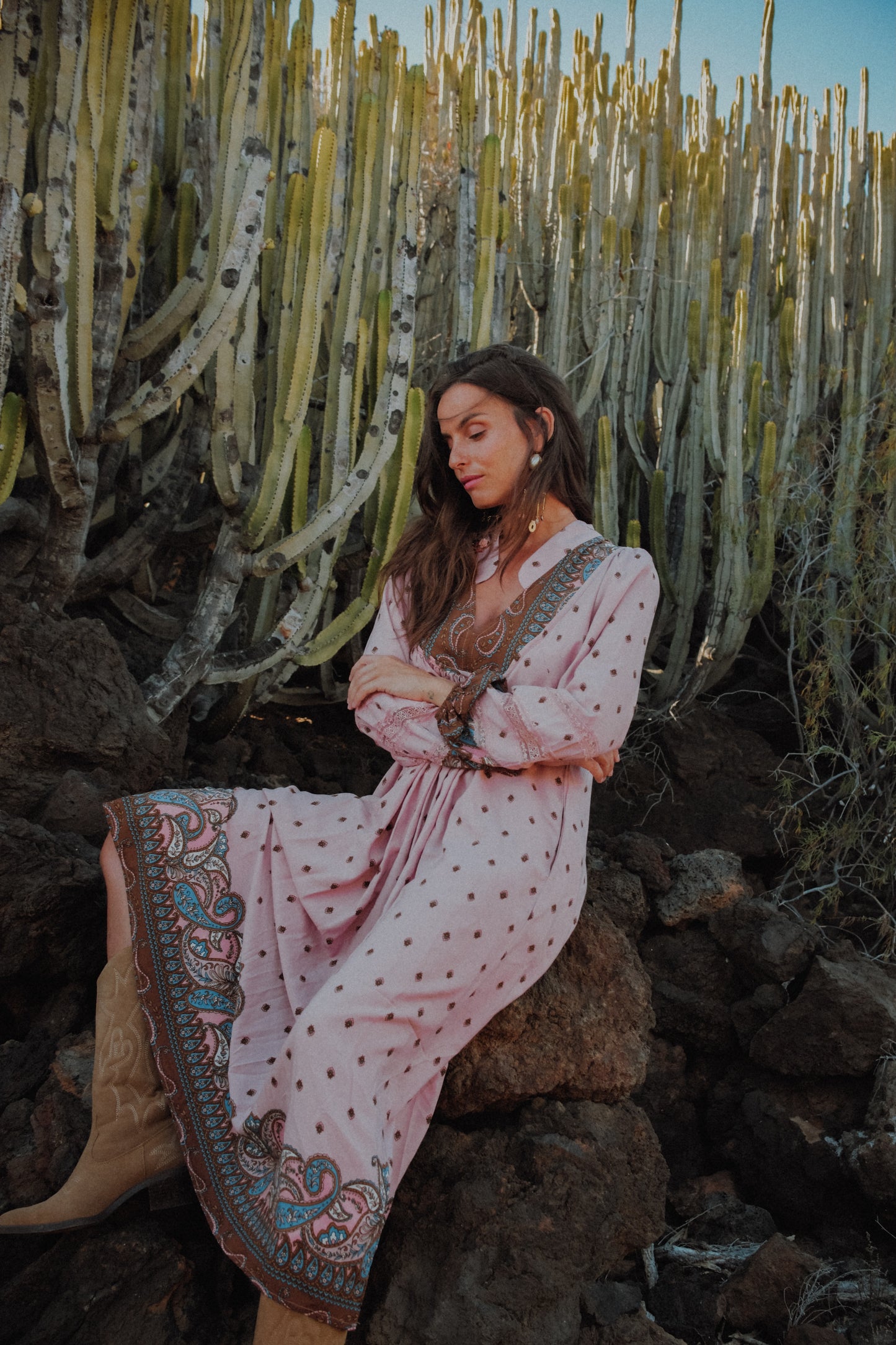 SERAPHINA PRINT LACE BOHEME LS MIDI DRESS