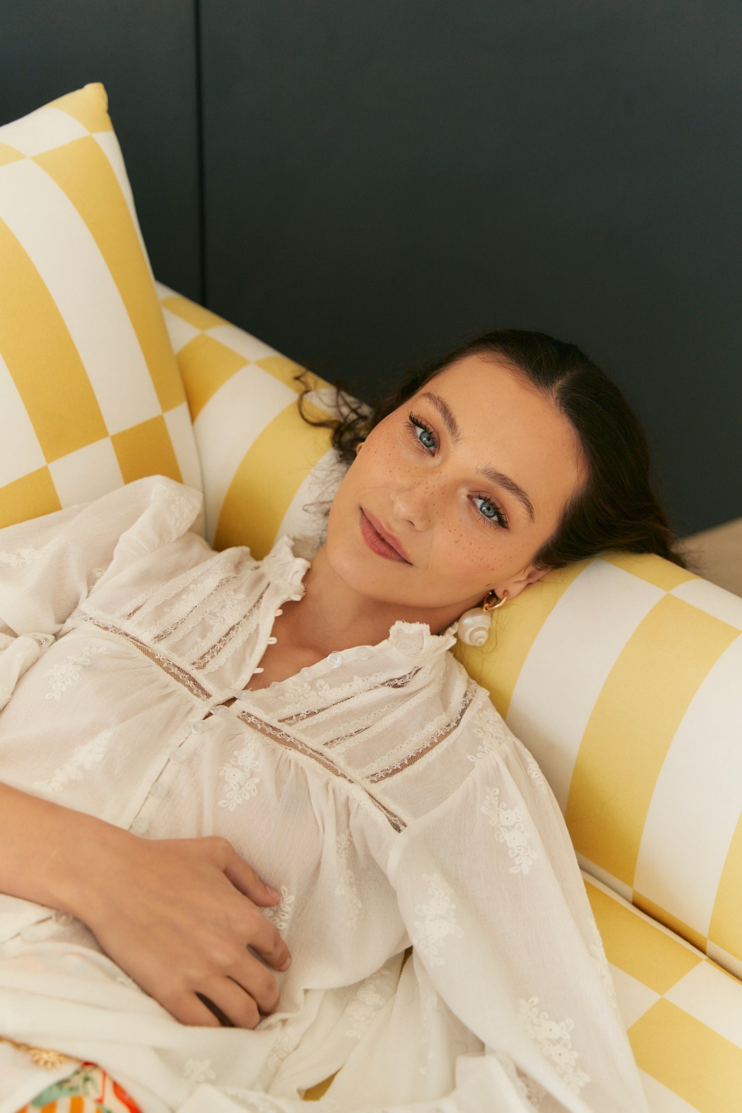 EMBROIDERED WHITE CLARA BLOUSE