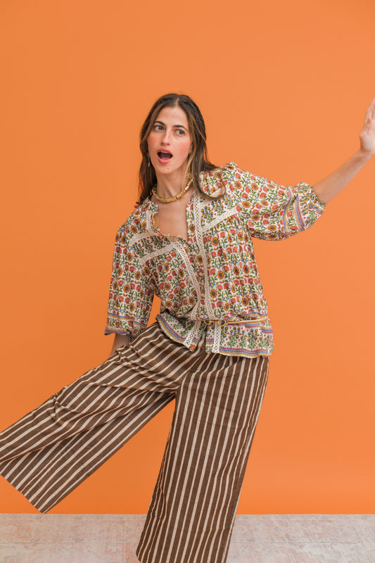 HARLOWE PRINT BEE BLOUSE