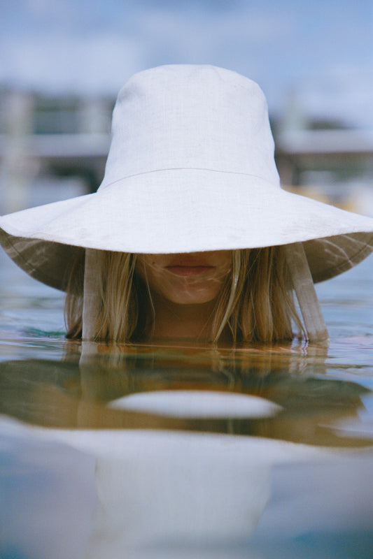 SUMMER BUCKET - PEBBLE