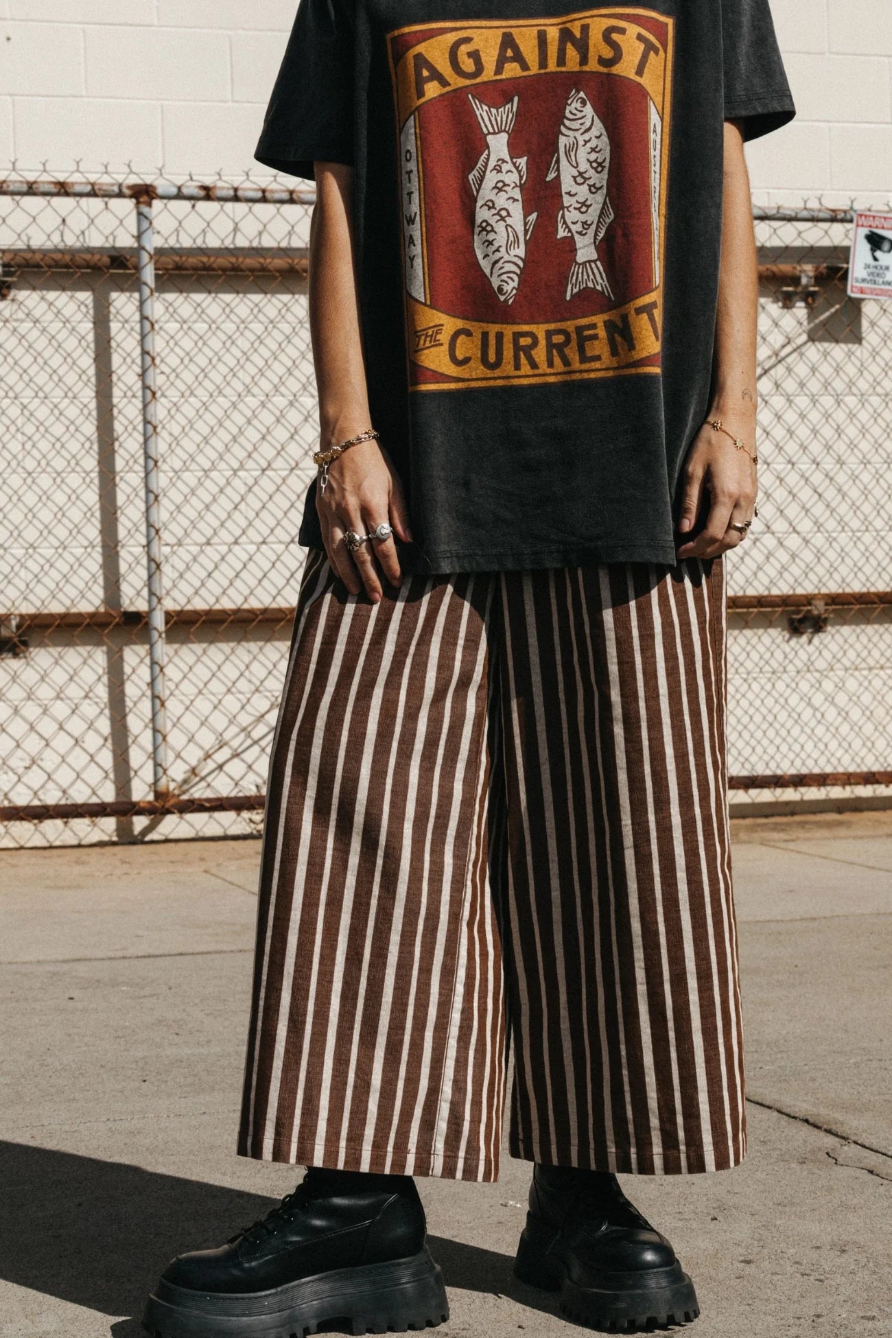 GABBI - STRIPED MID-WAIST CORD PANTS