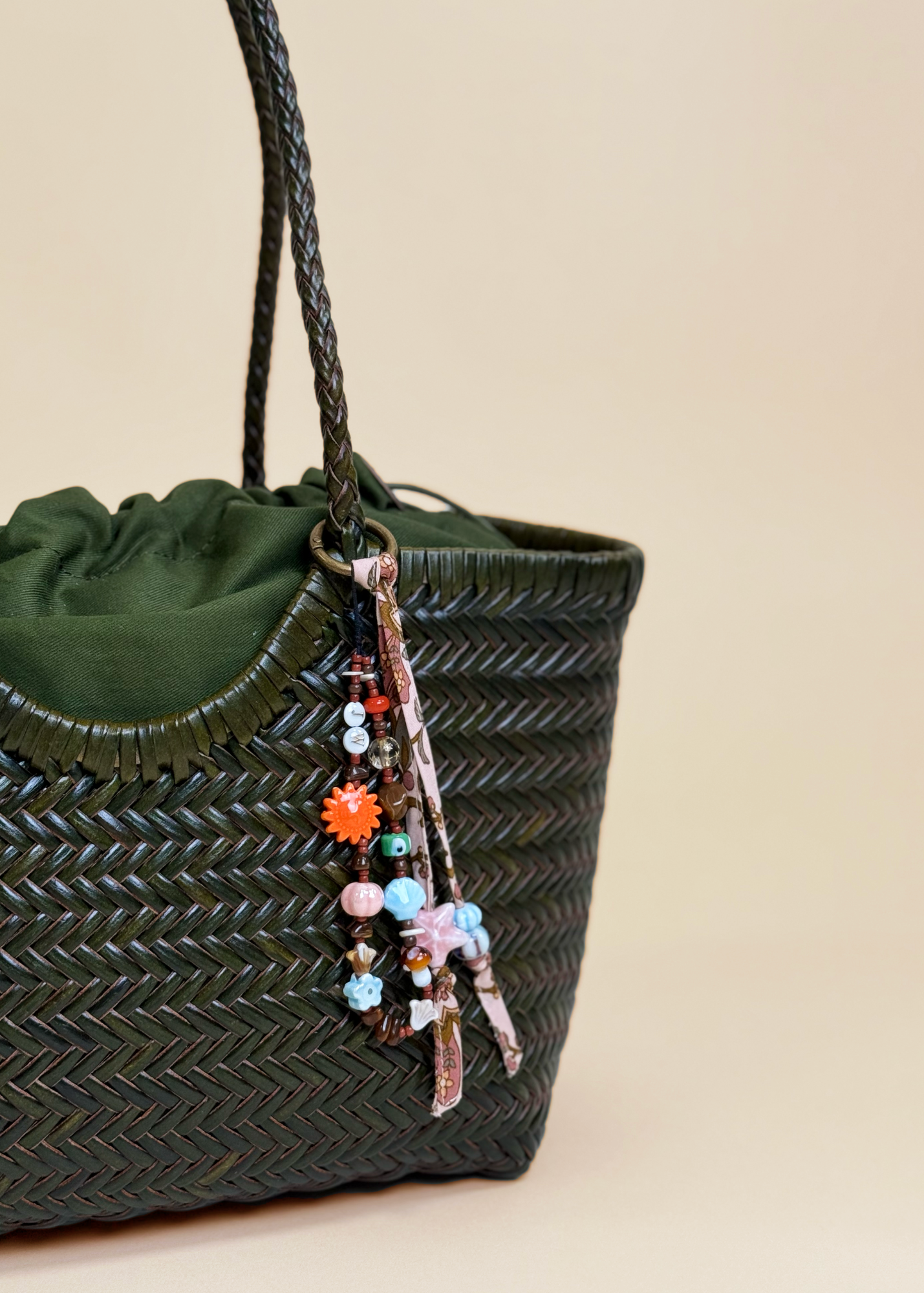 LEATHER MIDI WOVEN BAG - GREEN