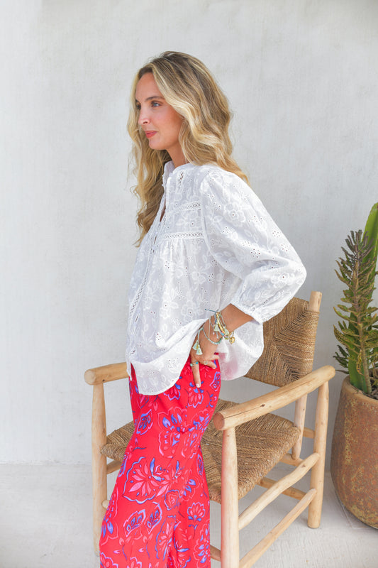 MOONFLOWER EMBROIDERED BEE BLOUSE