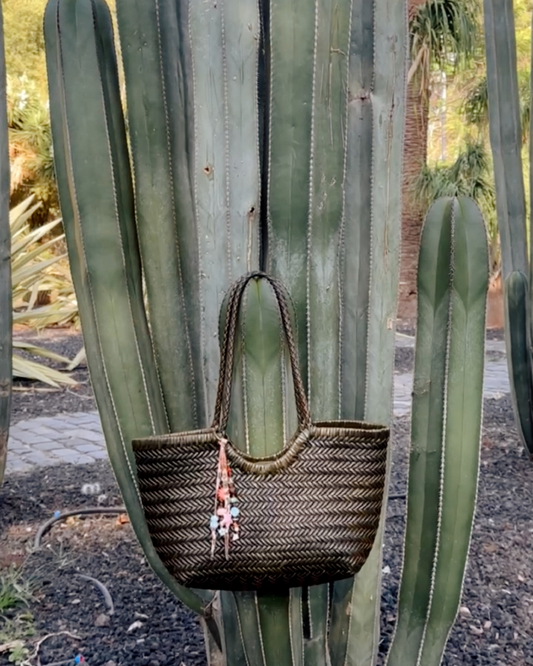 LEATHER MIDI WOVEN BAG - GREEN