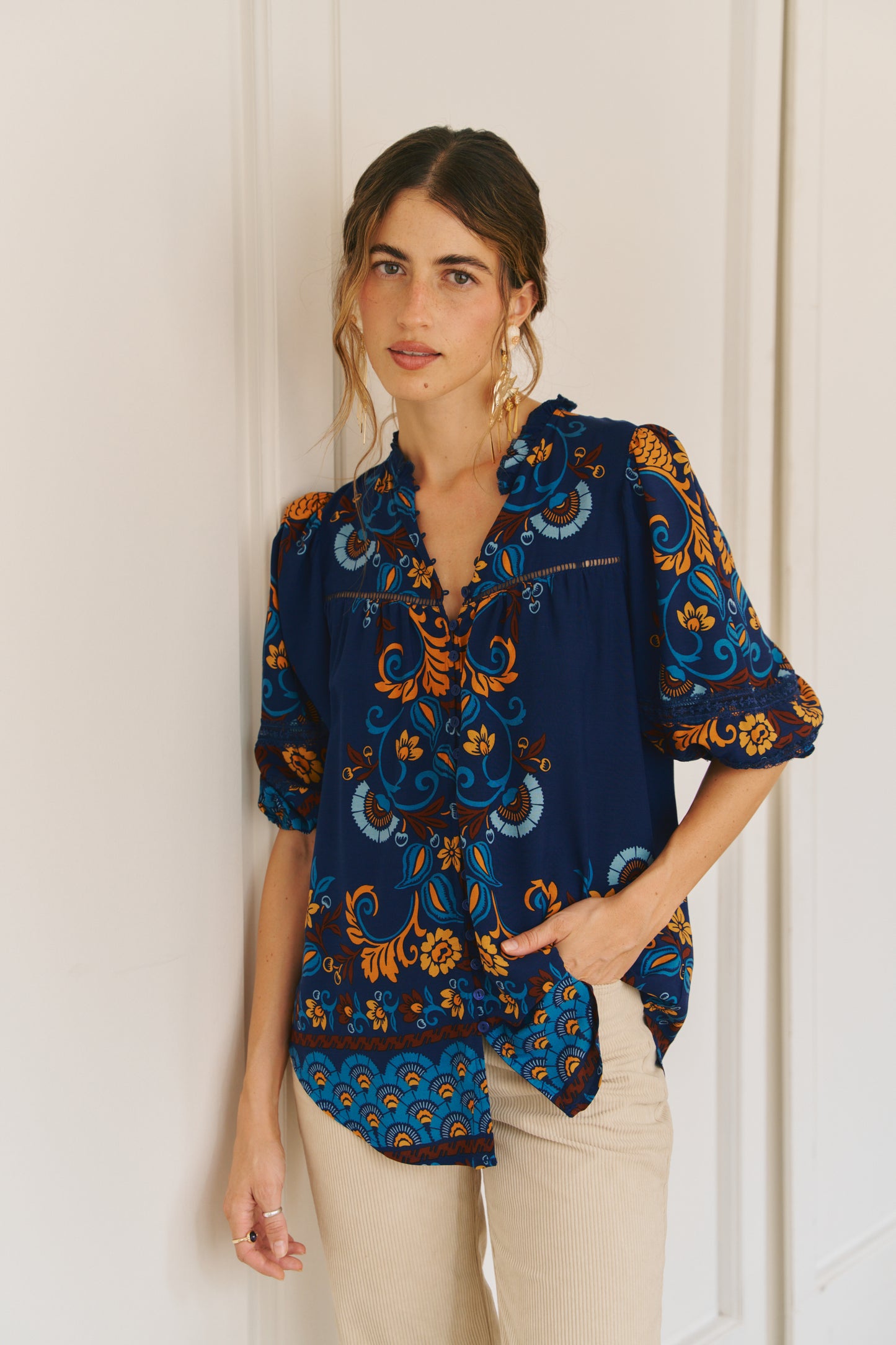 MOON DANCE PRINT CYRA BLOUSE