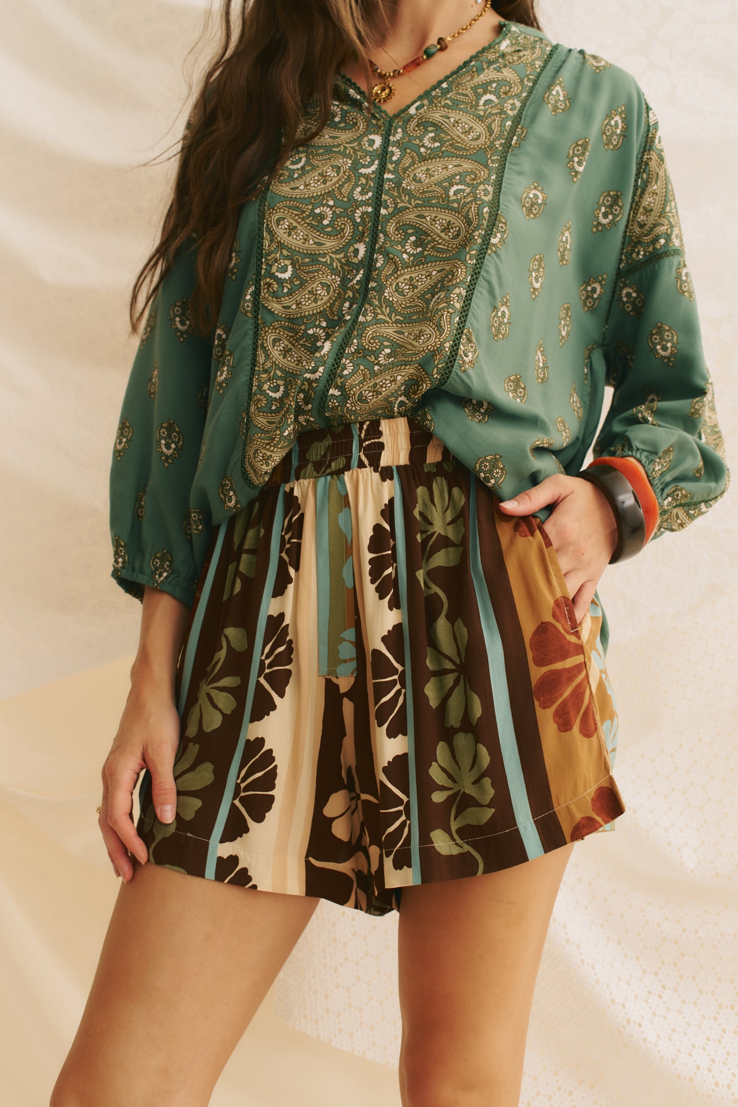 CACAO MIST PRINT FLORA SHORTS