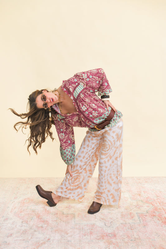 ATHENA PRINT BEE BLOUSE