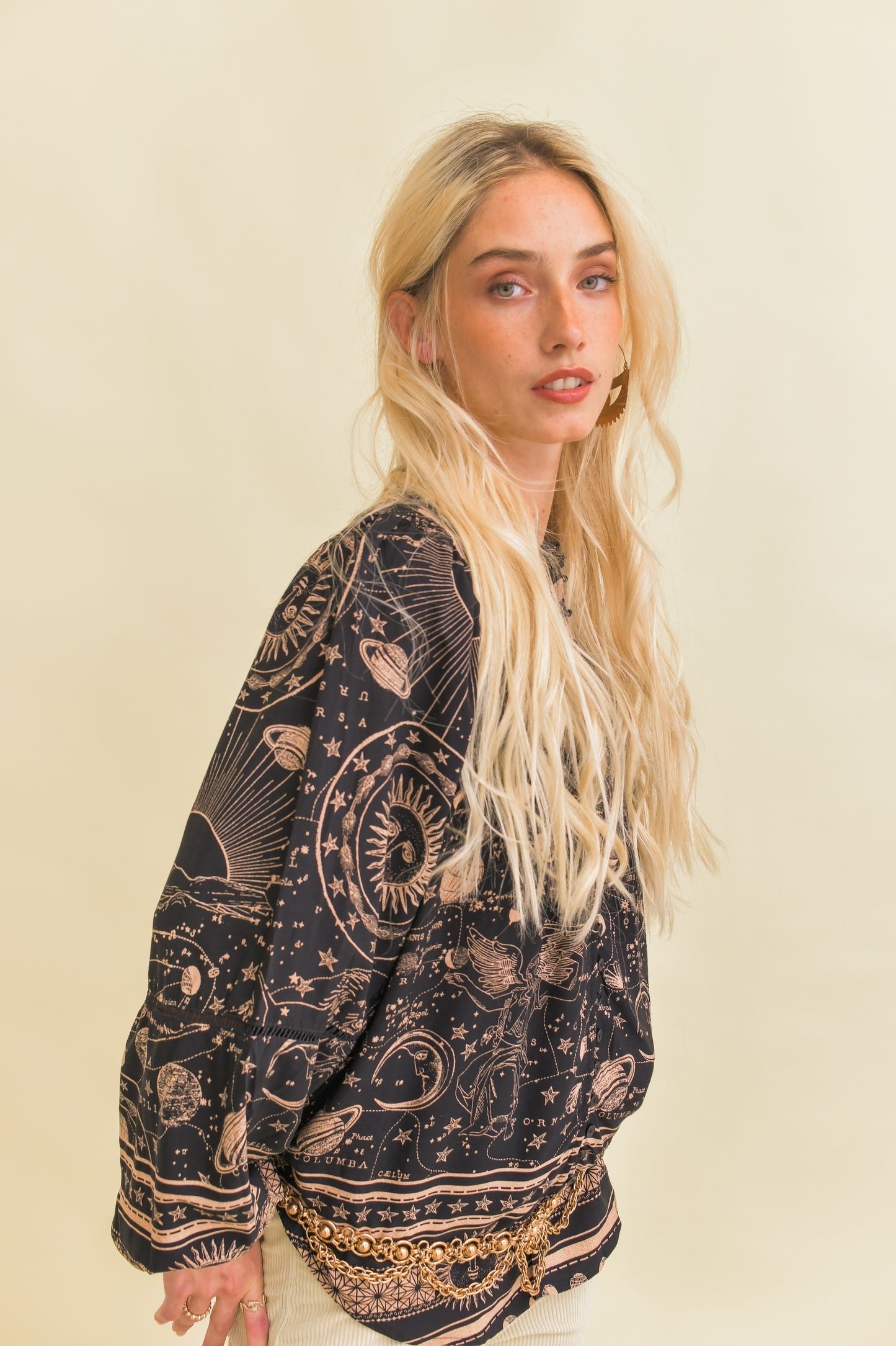 ASTRID PRINT CYRA BLOUSE