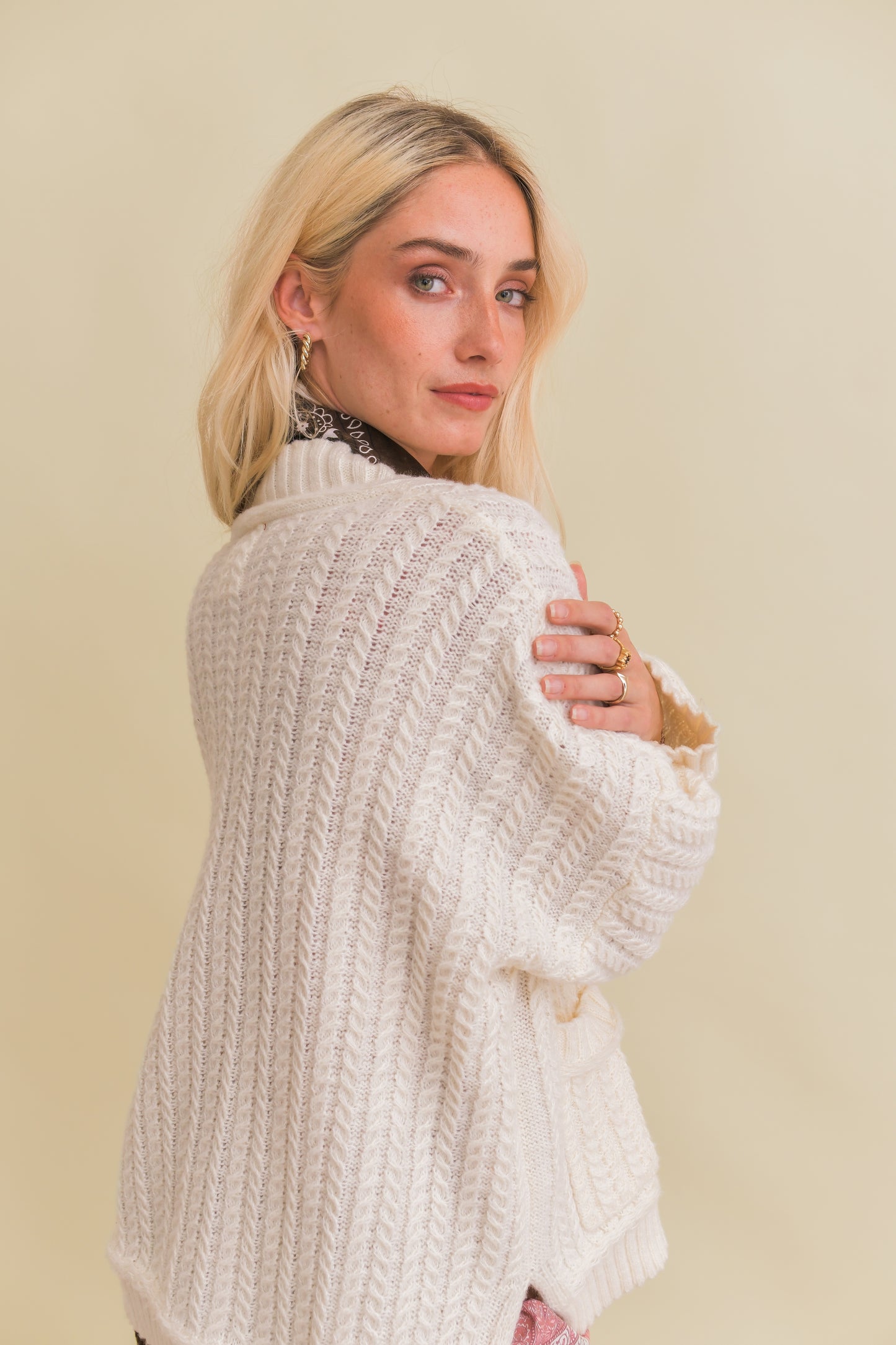 MACADAMIA KNIT