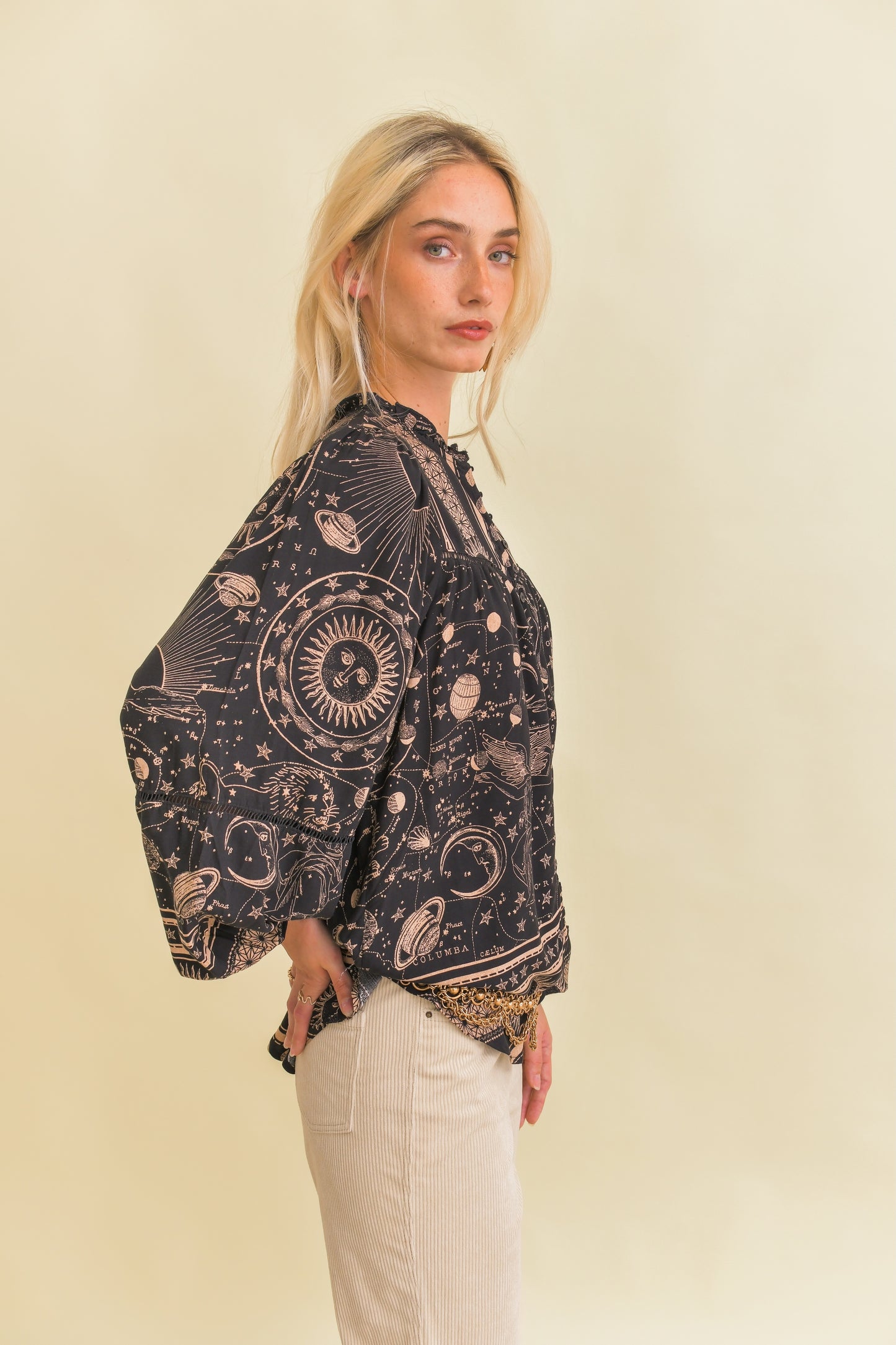 ASTRID PRINT CYRA BLOUSE