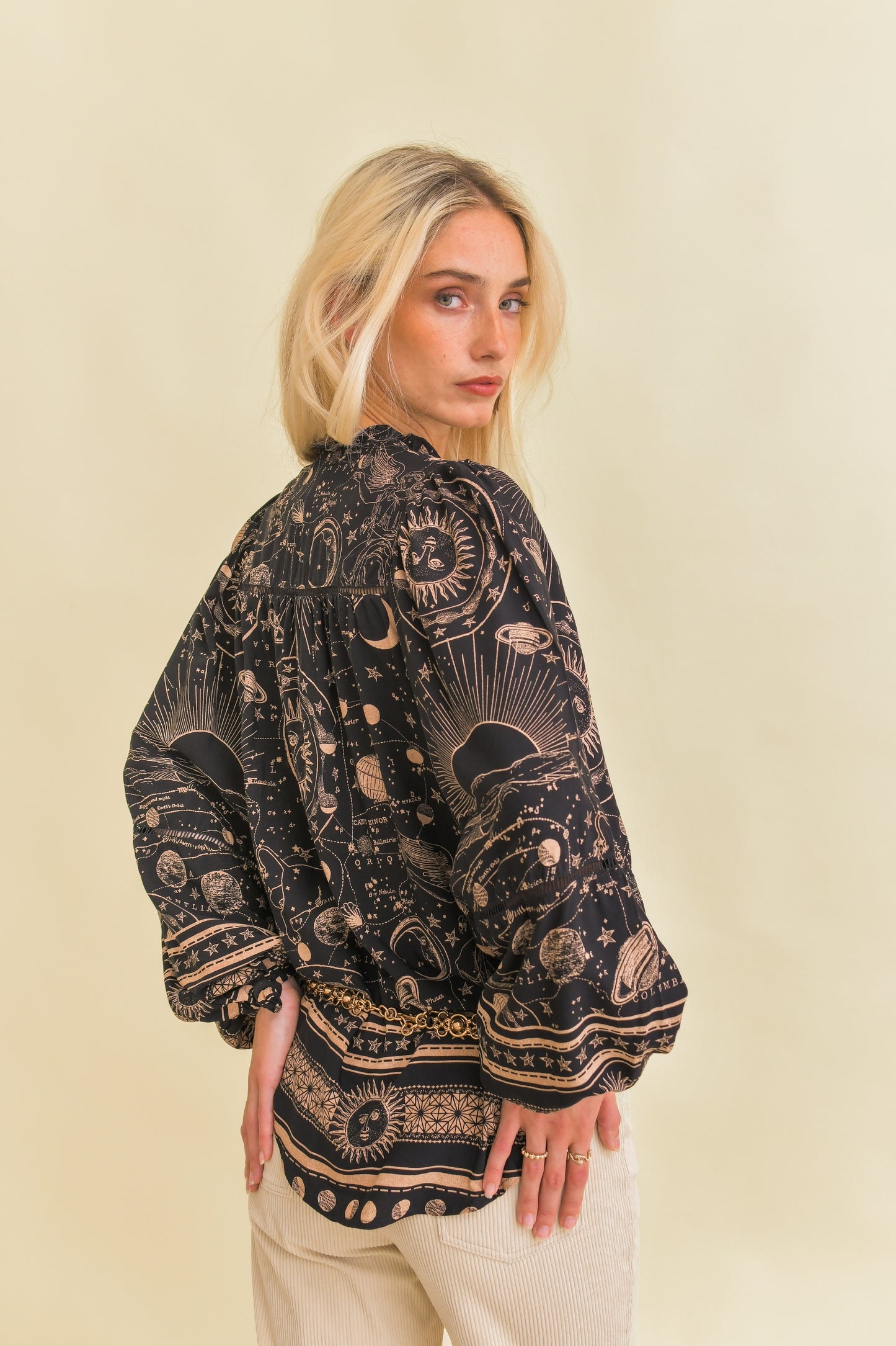 ASTRID PRINT CYRA BLOUSE