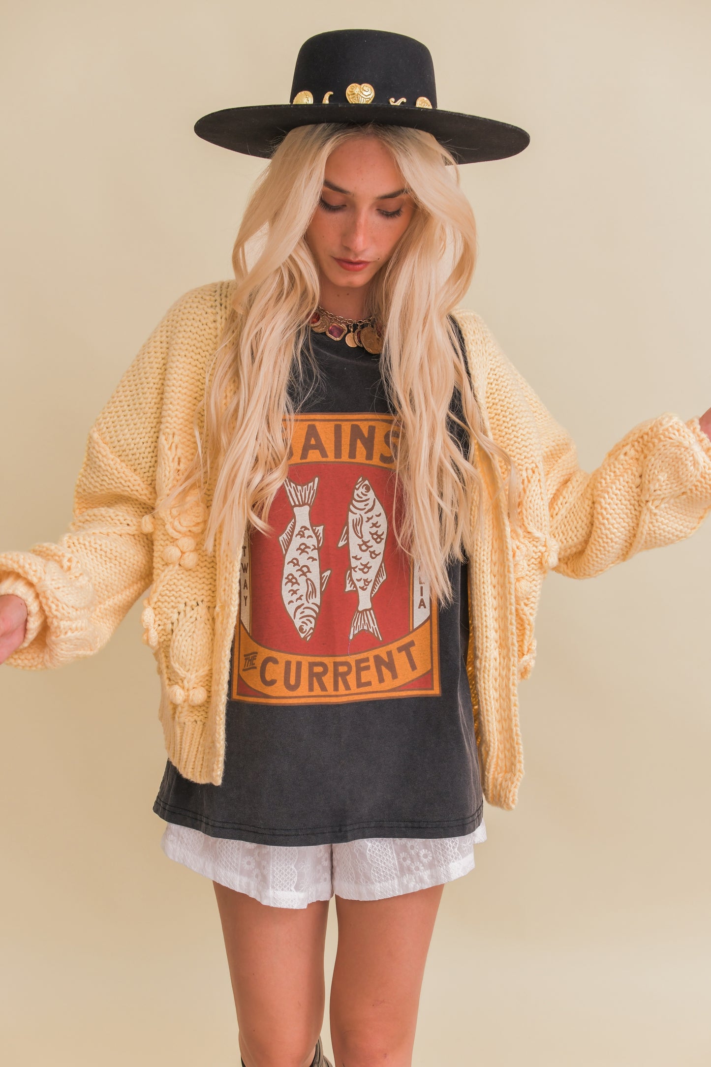 AGAINST THE CURRENT T-SHIRT - WASHED BLACK