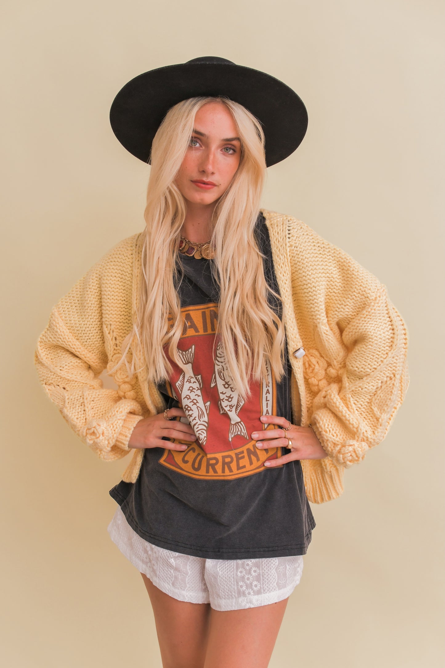 AGAINST THE CURRENT T-SHIRT - WASHED BLACK