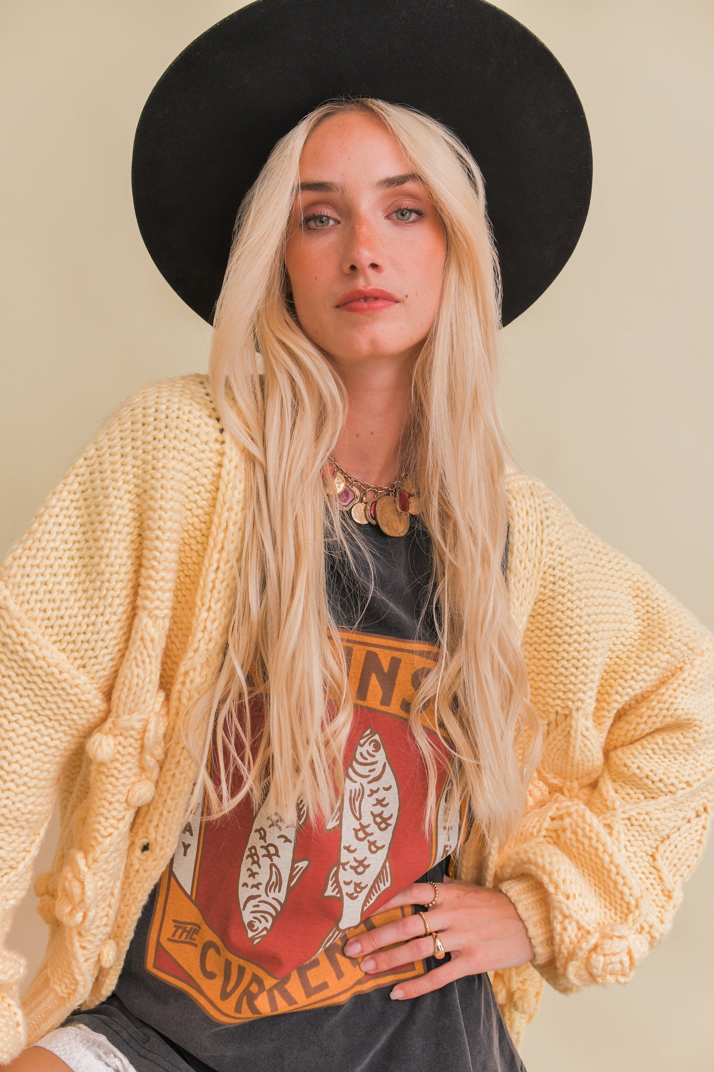 AGAINST THE CURRENT T-SHIRT - WASHED BLACK