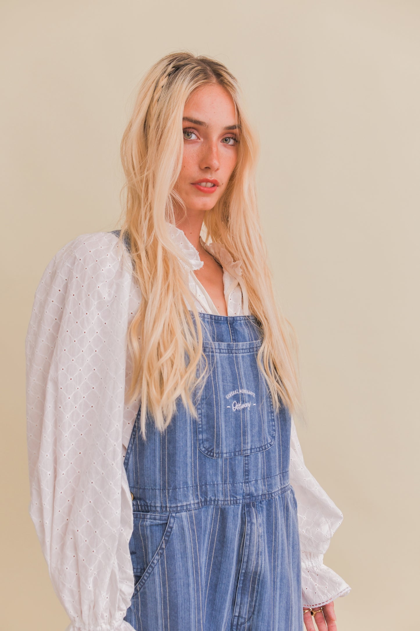 EMBROIDERED WHITE TATIANA BLOUSE