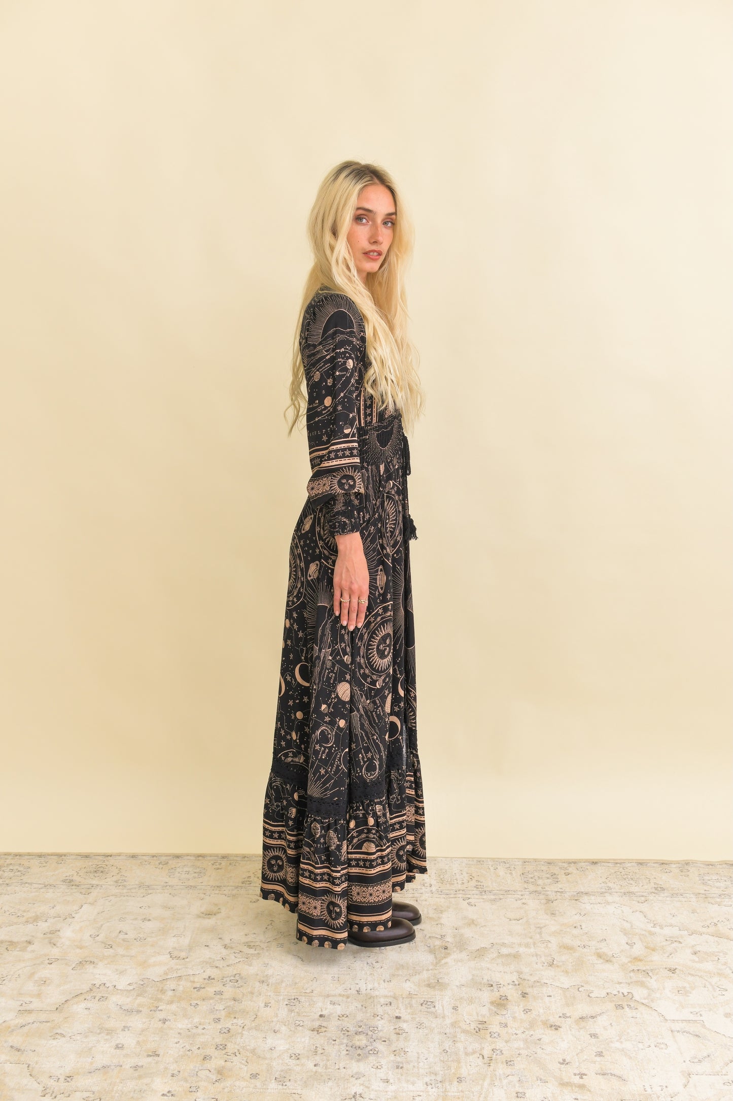ASTRID PRINT SABRINA MAXI DRESS