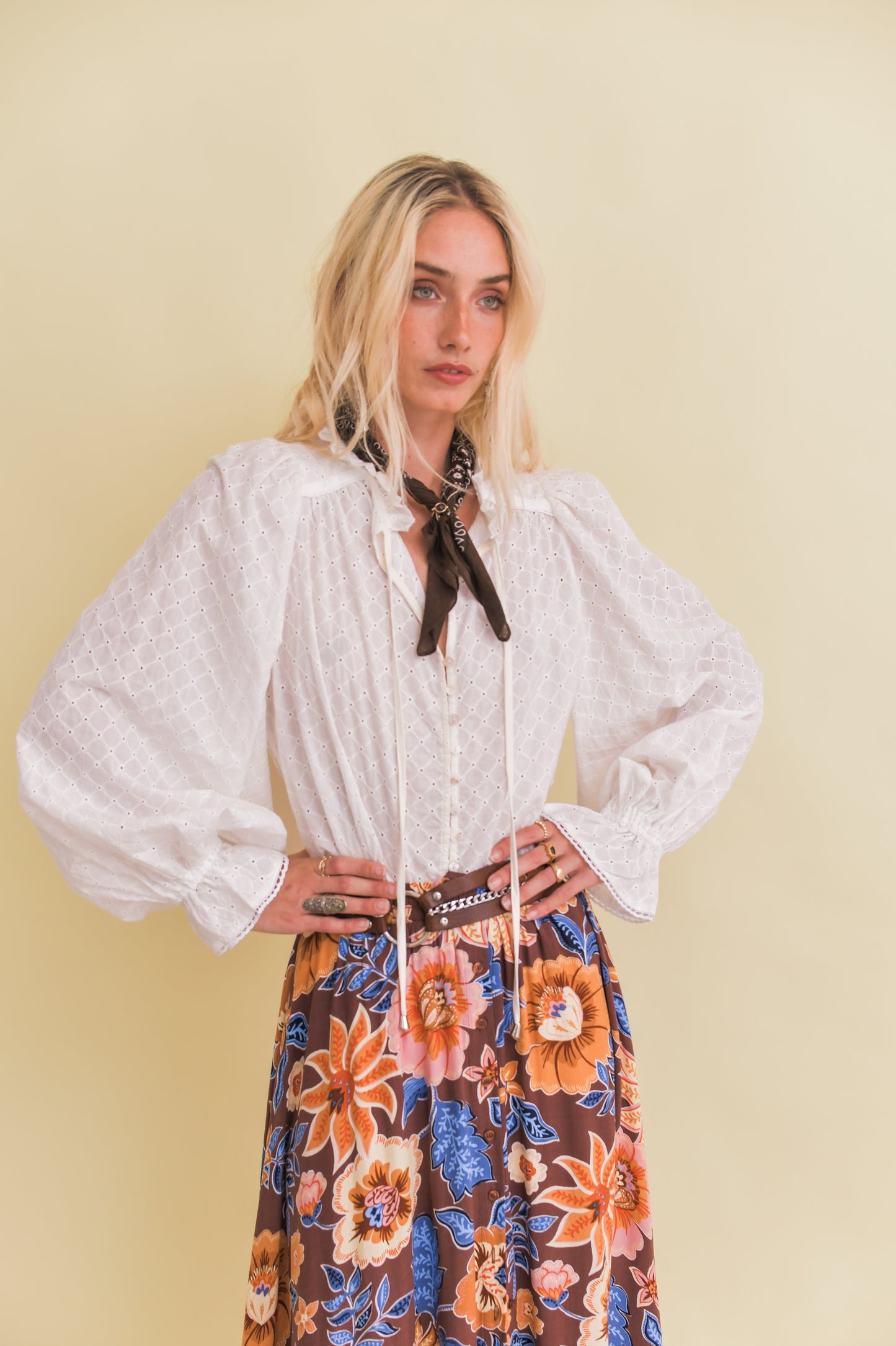 EMBROIDERED WHITE TATIANA BLOUSE