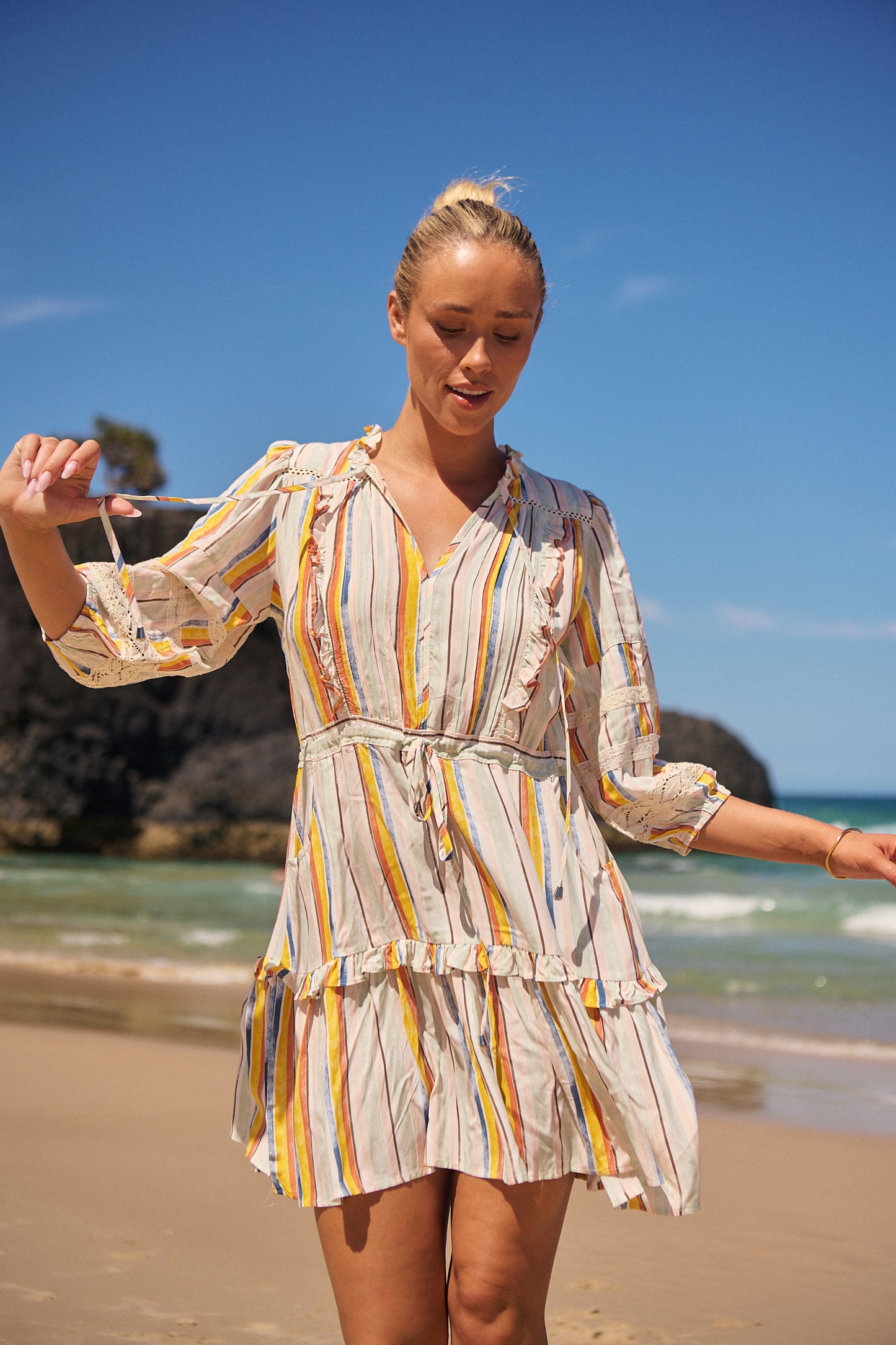 COLOURED SANDS PRINT REMY MINI DRESS