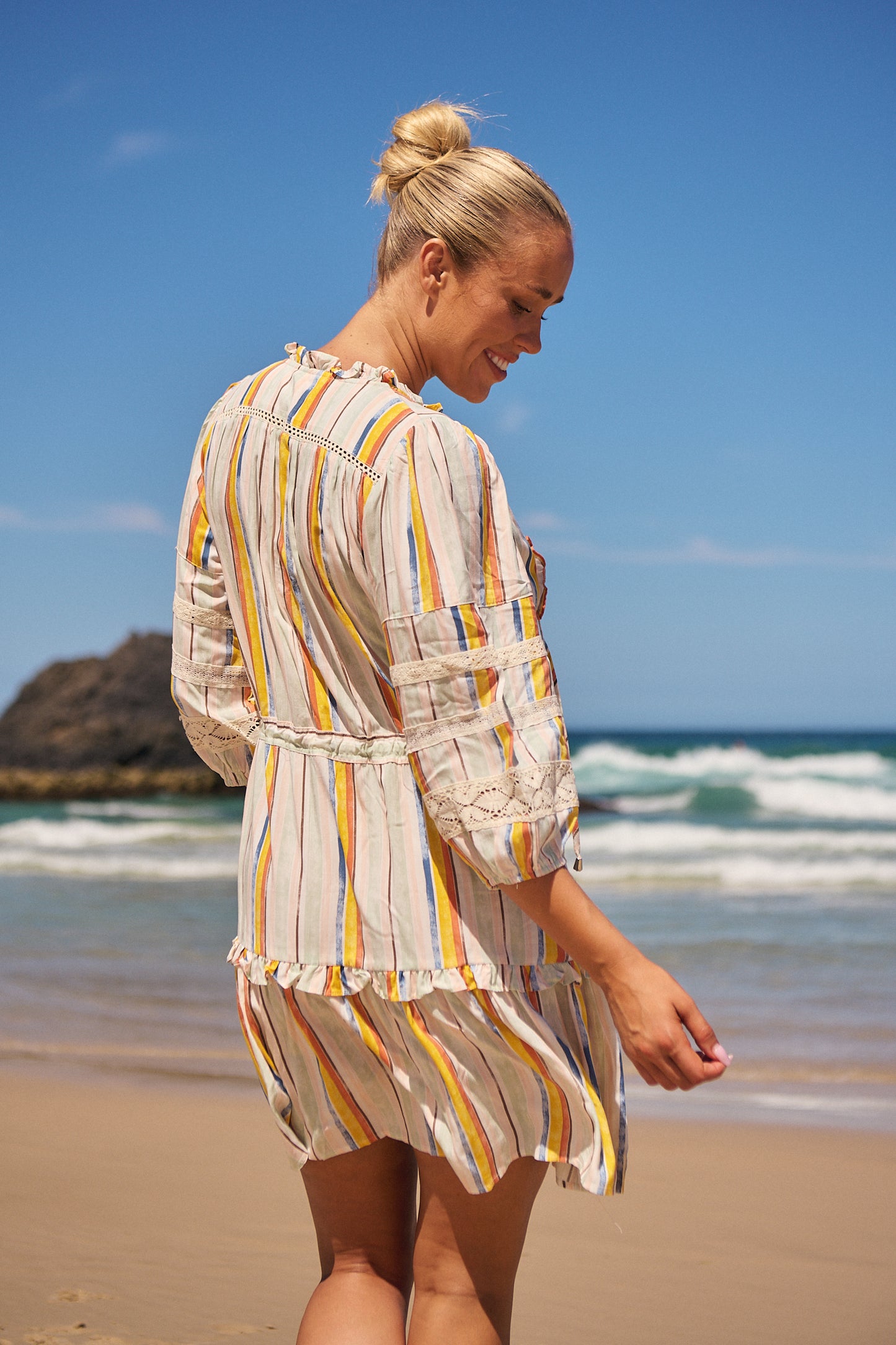 COLOURED SANDS PRINT REMY MINI DRESS